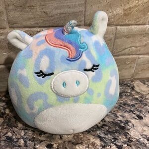 Squishmallows Fantasy & Wildlife Nazina Unicorn Plush.